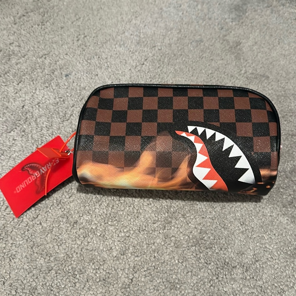 New Sprayground case